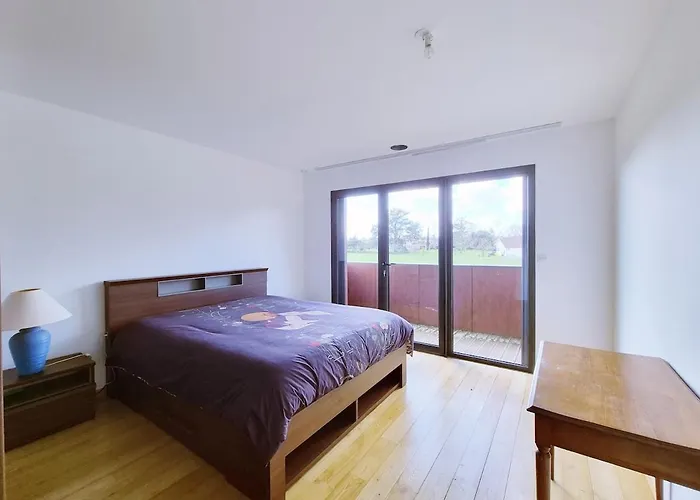 Maison Bernard Piscine Jacuzzi Дом отдыха Флёранс