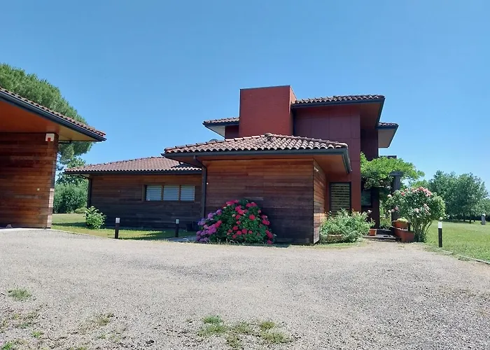 Maison Bernard Piscine Jacuzzi Флёранс